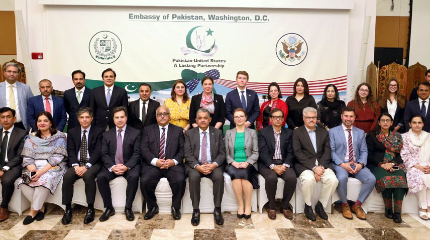 واشنگٹن،عدالت عظمیٰ کے جج کی سربراہی میں وفد کا دورہ امریکہ