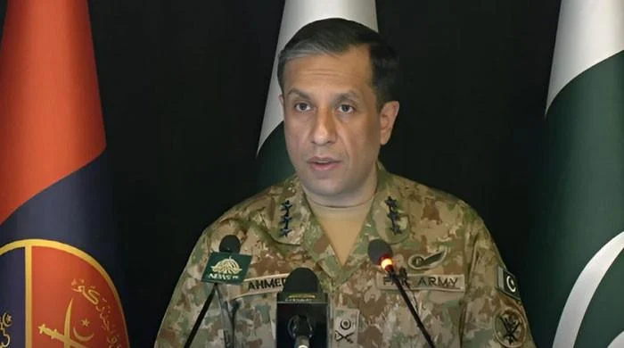 دراندازی کوشش ناکام، بھارت کے 12 ڈرونز مار گرائے