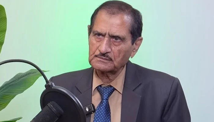 ناصر ادیب کا متنازع بیان، چرس کے بجائے دعا کو بہتر ذریعہ قرار دے دیا