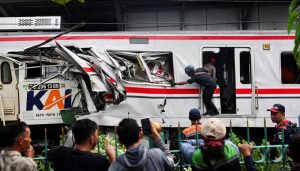انڈونیشیا میں ٹرینوں کا خوفناک تصادم، ہلاکتیں 14 ہو گئیں، درجنوں زخمی