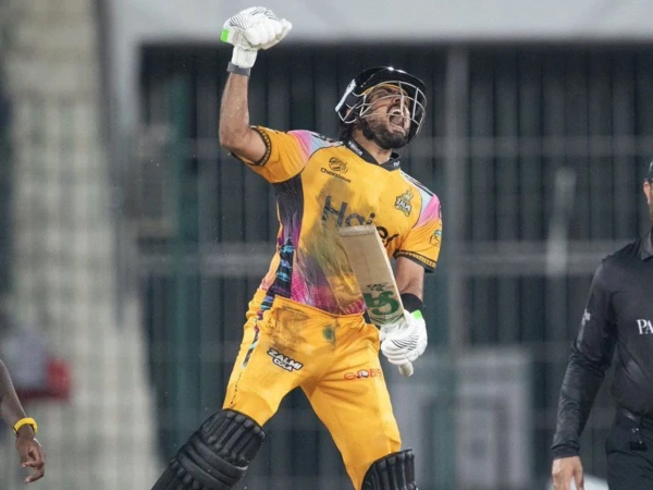 ایک ہی ڈاٹ بال پر سنچری، بابر اعظم کا ٹی ٹوئنٹی میں منفرد عالمی ریکارڈ