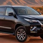 ٹويوٹا فورچیونر پیٹرول ویریئنٹس کی قیمت میں 25 لاکھ روپے تک بڑی کمی