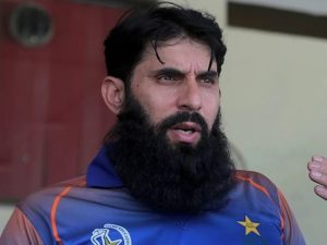 بابر اعظم فارم میں واپسی کے لیے پرعزم ہیں، ہیڈ کوچ پشاور زلمی