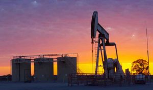 ایران،امریکا مذاکرات میں تعطل، آبنائے ہرمز کی کشیدگی سے تیل 2 ہفتوں کی بلند ترین سطح پر