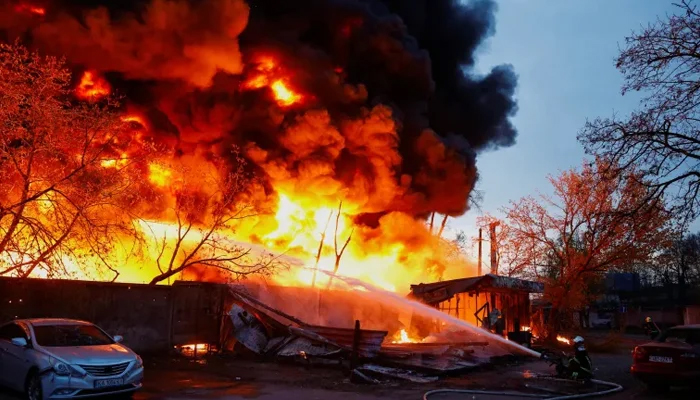 روس کے میزائل اور ڈرون حملے، یوکرین میں 12 افراد ہلاک