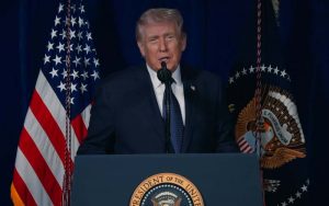 ٹرمپ کا ایران سے فوری پسپائی سے انکار، آبنائے ہرمز میں 400 آئل ٹینکرز کی موجودگی کا دعویٰ
