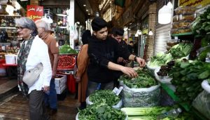 ایران میں مہنگائی اور معاشی بحران شدت اختیار کر گیا، خوراک کی قیمتیں کئی گنا بڑھ گئیں
