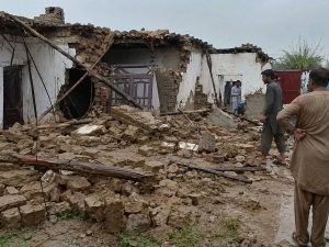 خیبر پختونخوا میں آندھی اور بارش تباہی مچا گئی، 2 افراد جاں بحق، 31 زخمی