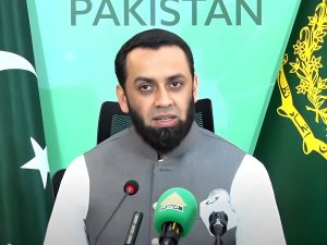عمران خان کا پمز اسپتال میں طبی معائنہ، ڈاکٹروں نے صحت مند قرار دے دیا: عطا تارڑ