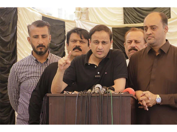 میر رضا قتل کیس: سندھ حکومت کا جوڈیشل کمیشن بنانے کا فیصلہ، تحقیقات کے لیے 30 دن مقرر